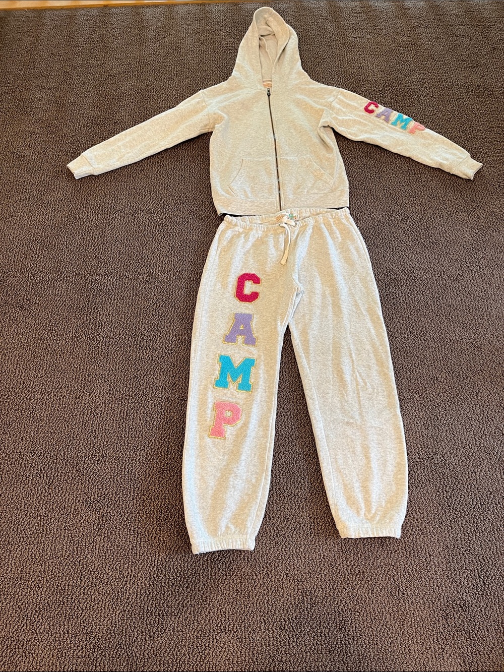 Vintage Havana Girls’ Sweatsuit (jogger and matching hoodie), Size XL (size 16)